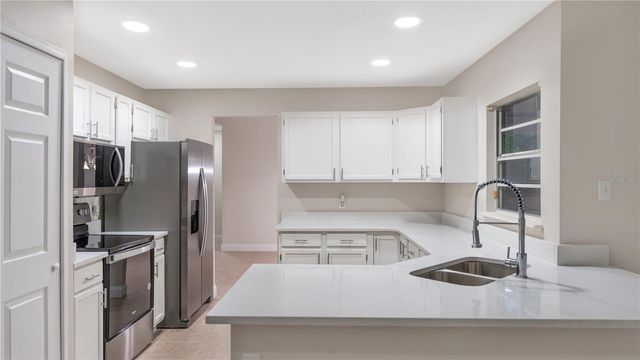 617 APPLEGATE TERRACE, Deltona, FL 32725