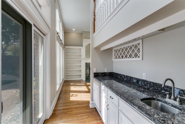 2805 Red Oak Court E, Colleyville, TX 76034