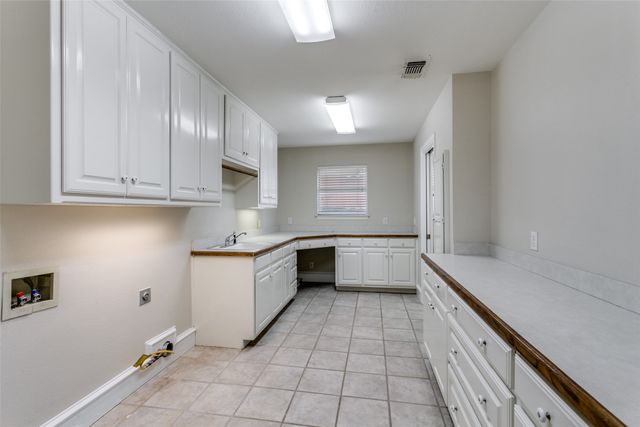 2805 Red Oak Court E, Colleyville, TX 76034