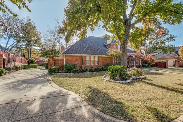 2805 Red Oak Court E, Colleyville, TX 76034