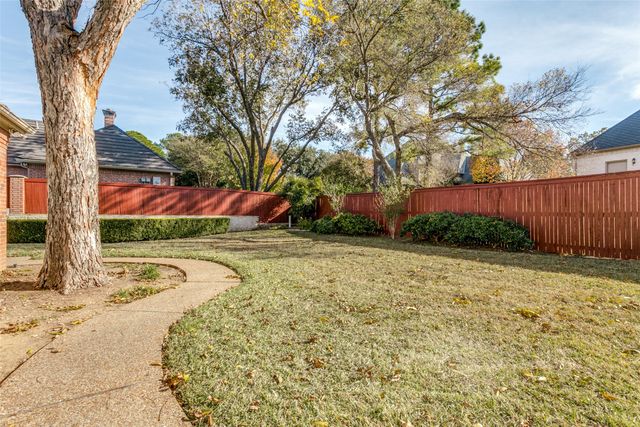 2805 Red Oak Court E, Colleyville, TX 76034
