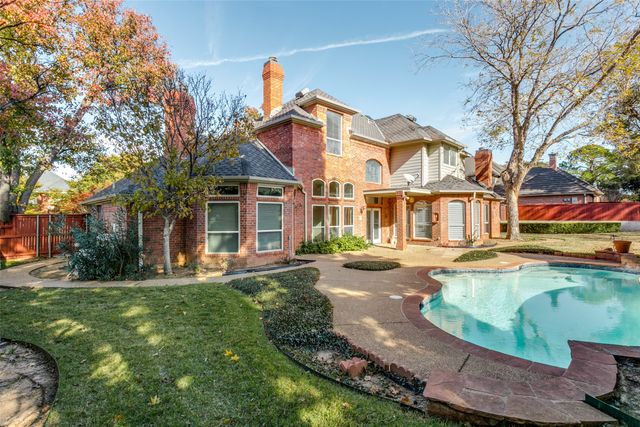 2805 Red Oak Court E, Colleyville, TX 76034