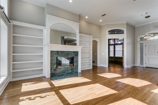 2805 Red Oak Court E, Colleyville, TX 76034