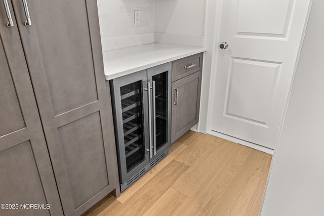 9 South Street, Sea Bright, NJ 07760