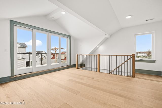 9 South Street, Sea Bright, NJ 07760