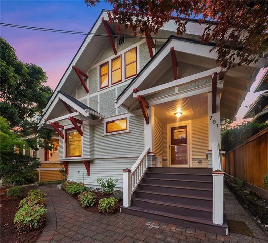 761 32nd Avenue, Seattle, WA 98122