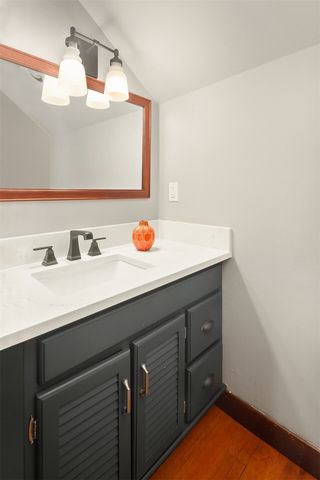 761 32nd Avenue, Seattle, WA 98122