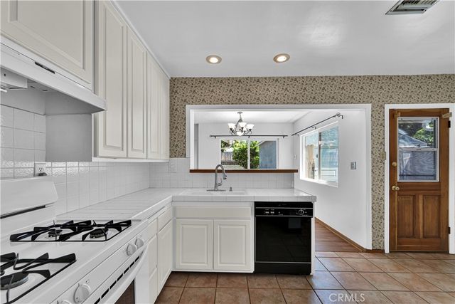 10248 Mather, Sunland, CA 91040