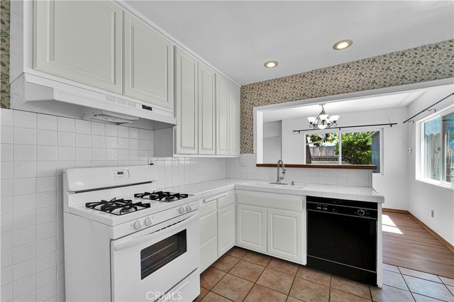 10248 Mather, Sunland, CA 91040