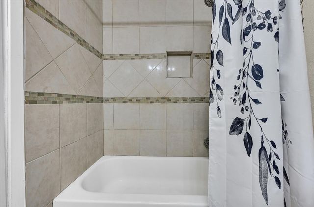 19327 Cypress Harbor Drive, Katy, TX 77449