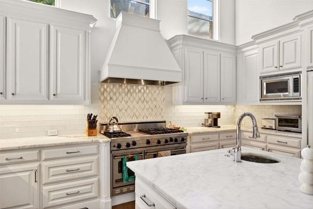 5543 Edlen Drive, Dallas, TX 75220