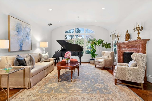 5543 Edlen Drive, Dallas, TX 75220