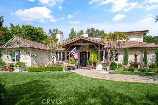 5558 Hoback Glen Road, Hidden Hills, CA 91302