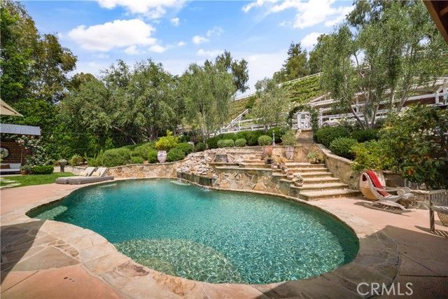 5558 Hoback Glen Road, Hidden Hills, CA 91302