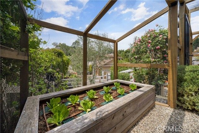 5558 Hoback Glen Road, Hidden Hills, CA 91302