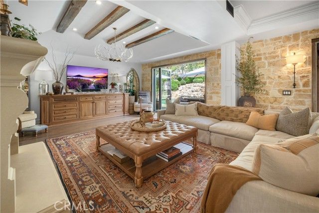 5558 Hoback Glen Road, Hidden Hills, CA 91302