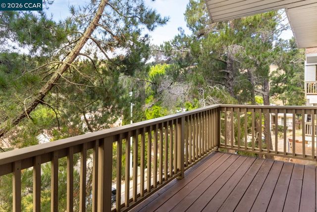 126 Ascot Ct B, Moraga, CA 94556