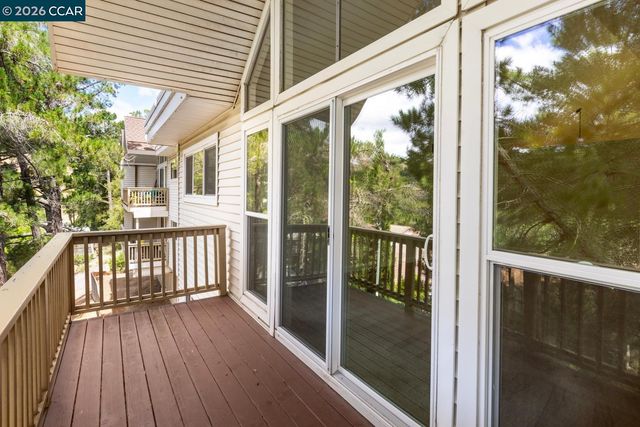 126 Ascot Ct B, Moraga, CA 94556