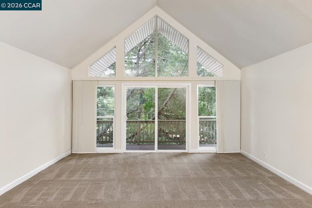 126 Ascot Ct B, Moraga, CA 94556