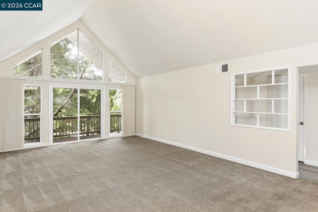 126 Ascot Ct B, Moraga, CA 94556