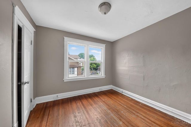 3223 Montana Avenue, Cincinnati, OH 45211