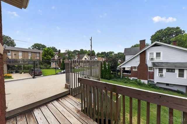 3223 Montana Avenue, Cincinnati, OH 45211