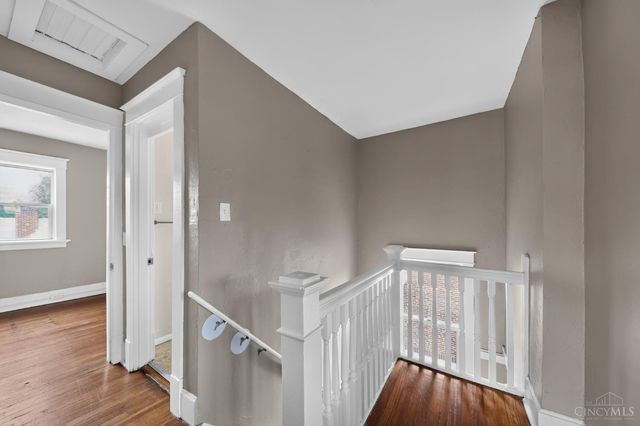 3223 Montana Avenue, Cincinnati, OH 45211