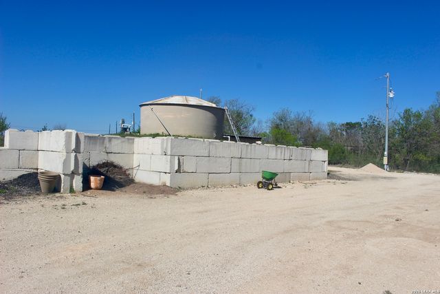 1440 W Klein RD, New Braunfels, TX 78130