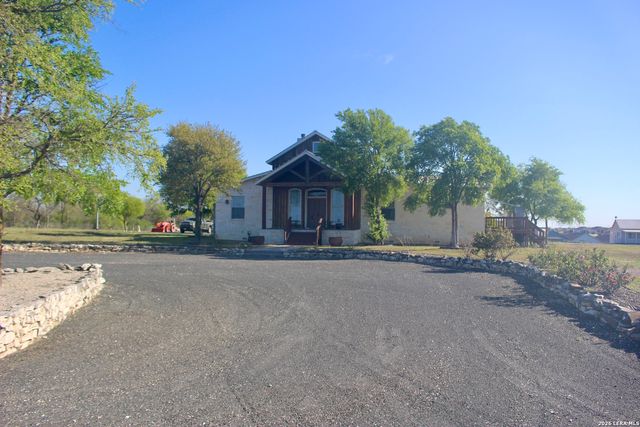1440 W Klein RD, New Braunfels, TX 78130