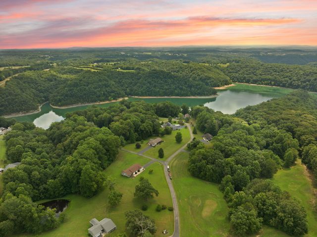 11 Cole Lane, Jamestown, KY 42629