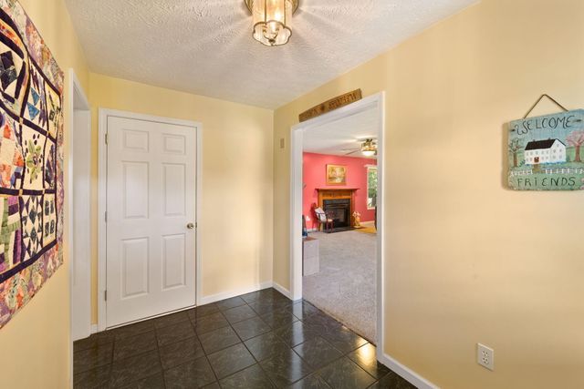 11 Cole Lane, Jamestown, KY 42629