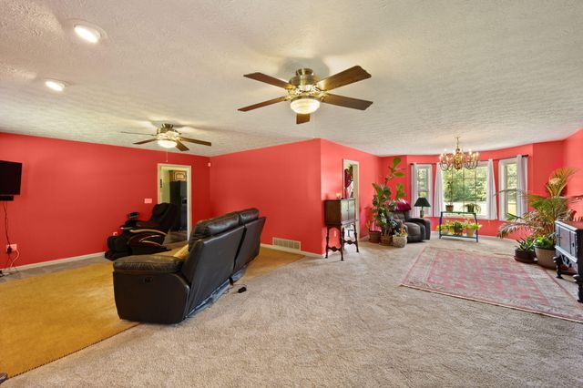 11 Cole Lane, Jamestown, KY 42629