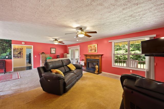 11 Cole Lane, Jamestown, KY 42629