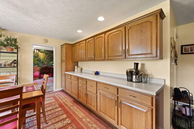 11 Cole Lane, Jamestown, KY 42629