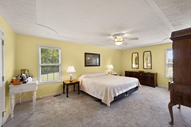 11 Cole Lane, Jamestown, KY 42629