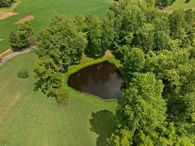 11 Cole Lane, Jamestown, KY 42629