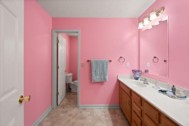 11 Cole Lane, Jamestown, KY 42629