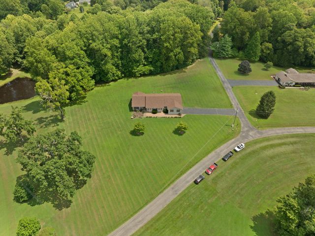 11 Cole Lane, Jamestown, KY 42629