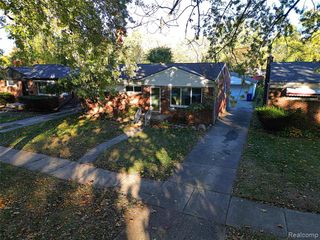 9010 Leverne Street, Redford, MI 48239
