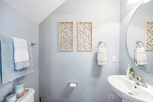 927 Claybrook Circle, Gastonia, NC 28054