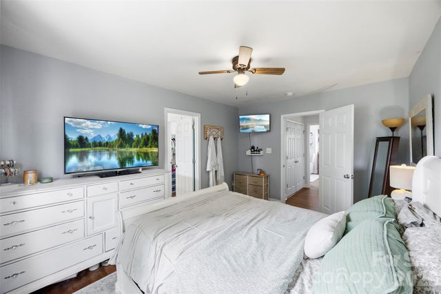 927 Claybrook Circle, Gastonia, NC 28054