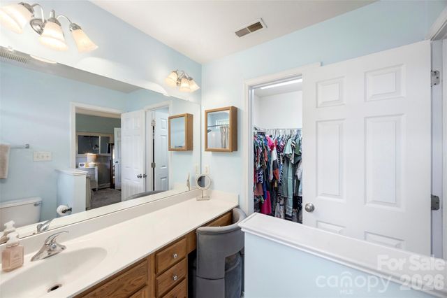 927 Claybrook Circle, Gastonia, NC 28054