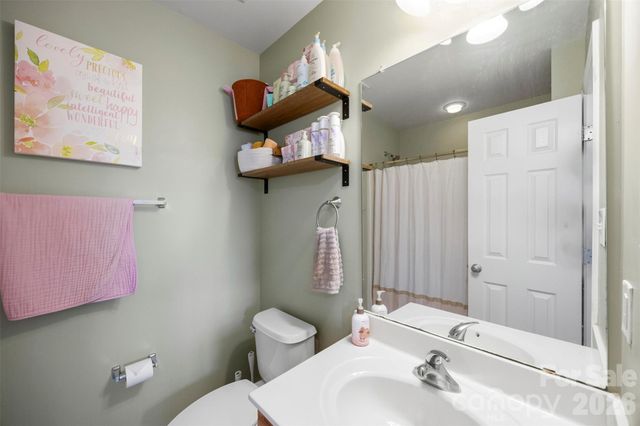 927 Claybrook Circle, Gastonia, NC 28054
