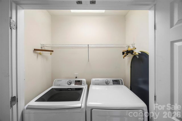 927 Claybrook Circle, Gastonia, NC 28054