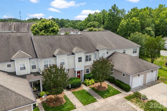 927 Claybrook Circle, Gastonia, NC 28054