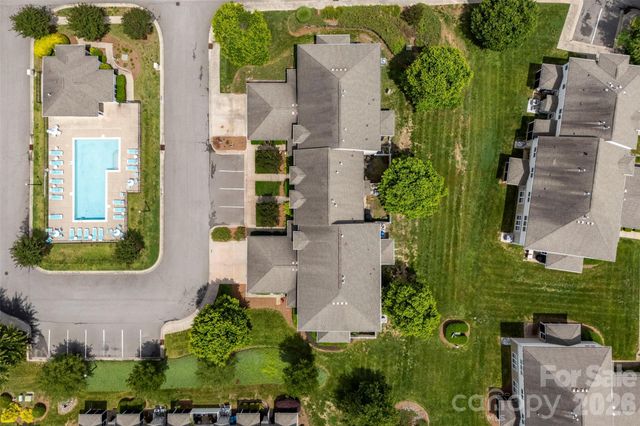 927 Claybrook Circle, Gastonia, NC 28054
