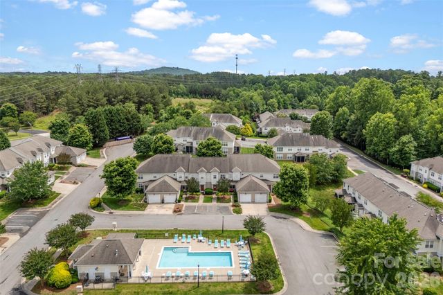 927 Claybrook Circle, Gastonia, NC 28054