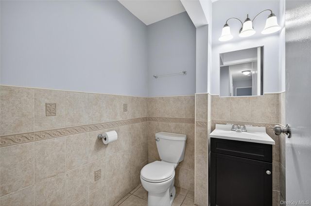 552 Old Country Road, Plainview, NY 11803