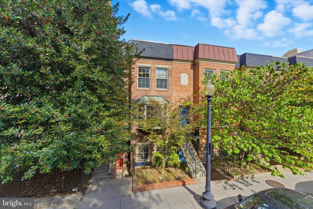 1645 PARK RD NW, Washington, DC 20010