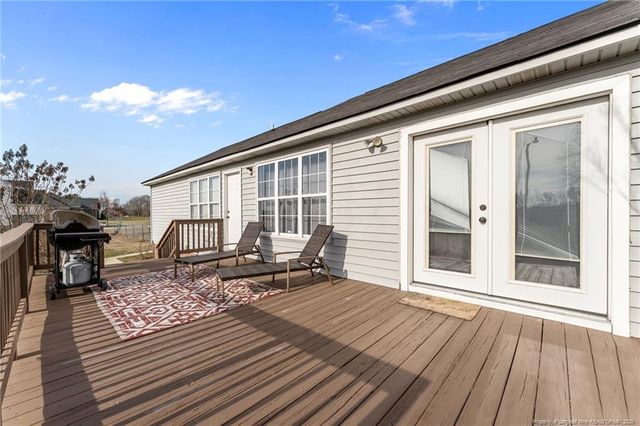 261 W Palmer Street, Raeford, NC 28376